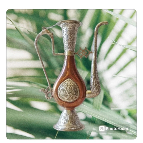 Vintage Indian Tea Server Display or Collector - Picture 7 of 10